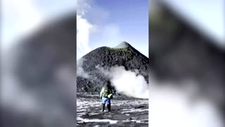 Video captures Eurasia's highest active volcano