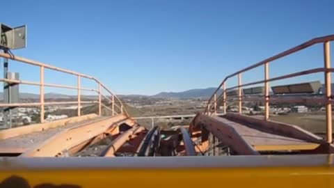 descent on the largest roller coaster in the world would have courage? 😰