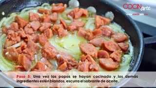 Receta Cocinarte: Tortilla española con chorizo y pimentones