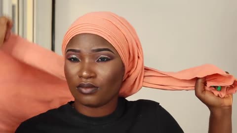 How to tie a Gele