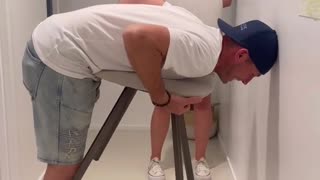 Guy struggles with couple's chair challenge!.mp4
