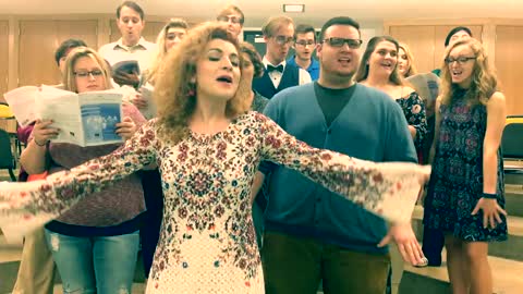 Talented Student-Professor Choir Covers Beyonce’s ‘Halo’ In A Capella Style