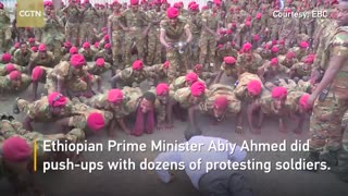 Ethiopian prime minister does push-ups with soldiers