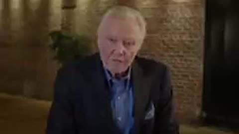 'WAKE UP AMERICA': Voight is Back to Stump for Trump, 'Pray He Returns to the Presidency'