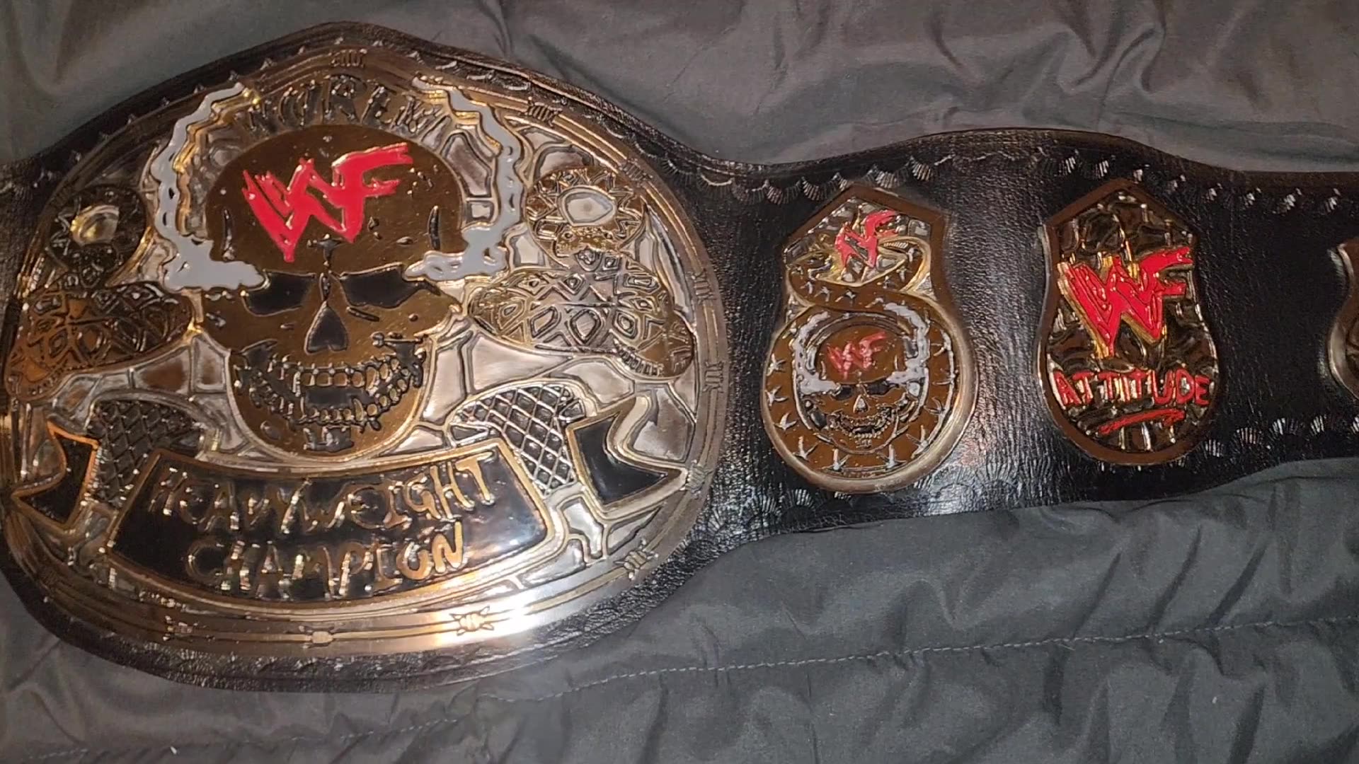WWF Smoking skull championship replica (j-mar boot)