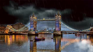 Tower Bridge Lightning Show 🌩