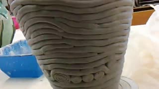 I made a ceramic pot at school!!