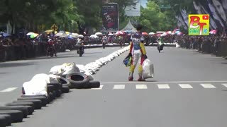 ROAD race Indonesian crash Funny