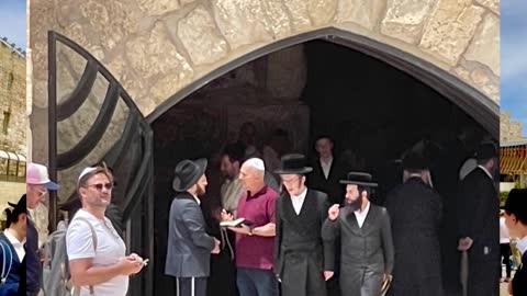 A Must Watch! Gospel In Heart Of Jerusalem - Messianic Rabbi Zev Porat Preaches