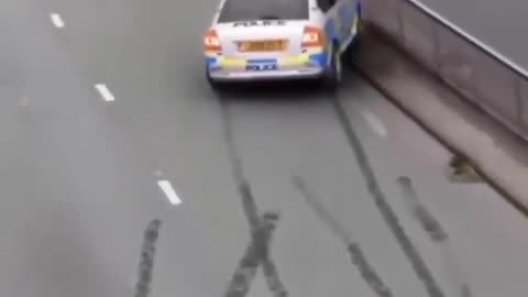 car tricks run from police