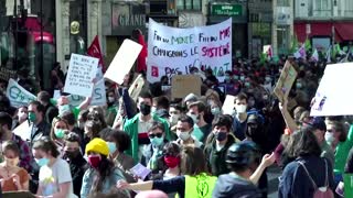 Thousands march for climate action in Paris