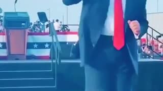 Funny trump dancing