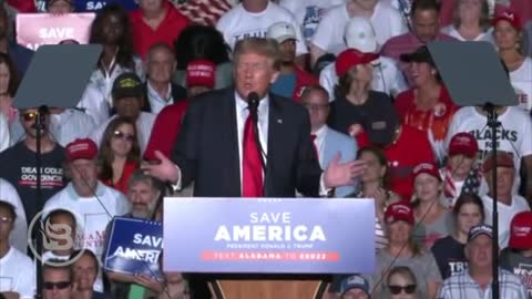 Trump ROASTS “Woke” Military Generals at Rally as Crowd Goes WILD