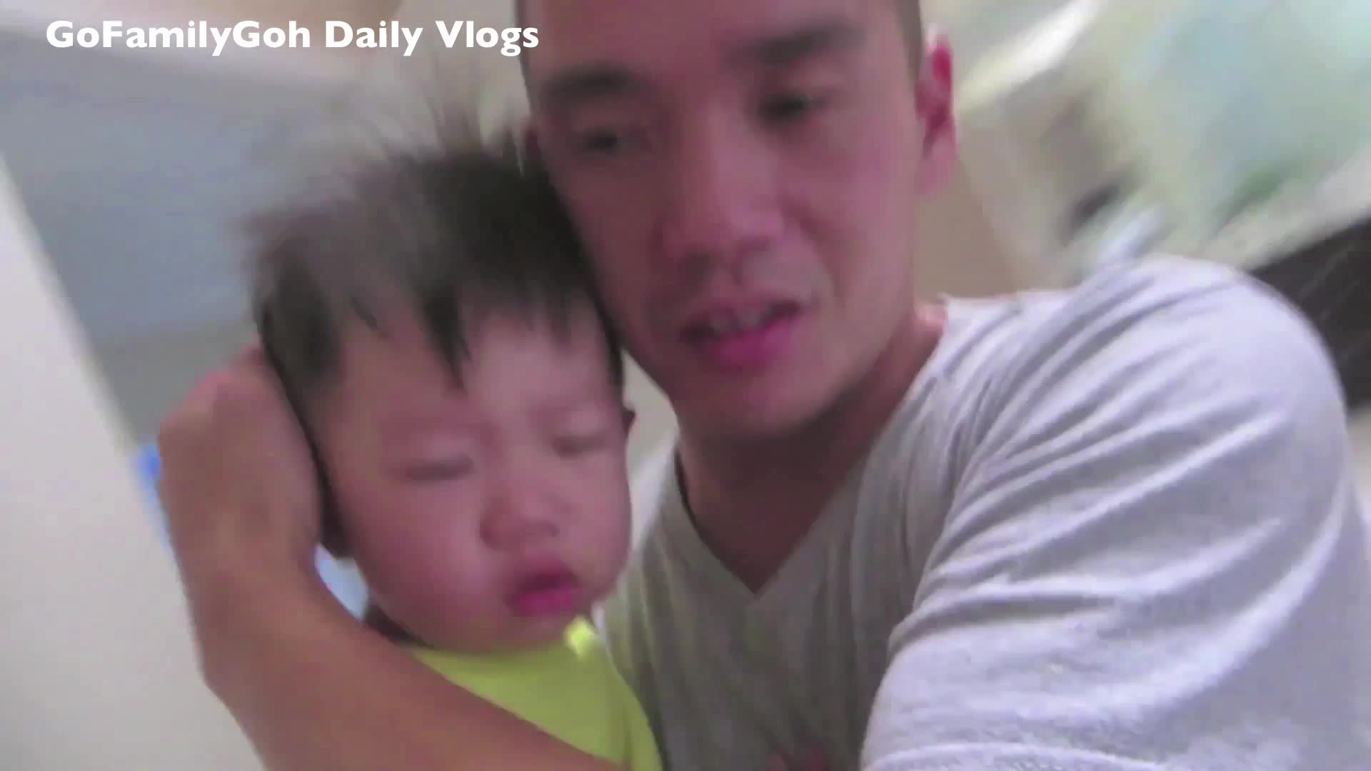 dad-fail-toddler-bangs-his-head-against-the-wall