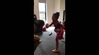 4-year-old shows off her impressive boxing skills!