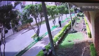 Video: cámaras de seguridad registraron un hurto en el barrio Cabecera, en Bucaramanga