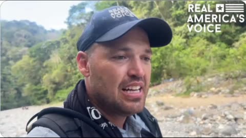 RAV - Ben Bergquam: "Bad Guys" at the Border with "Military" Guns