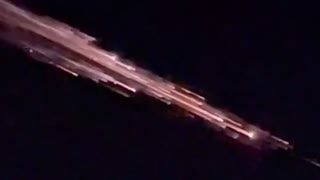 Incredible Sky Display - Meteors? Space Debris?