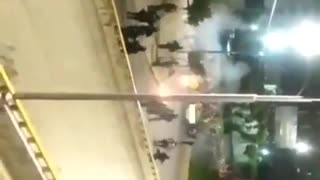 Video: Hay disturbios en los alrededores del Mesón de los Búcaros