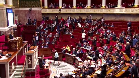 Opposition MPs walk out as French PM addresses parliament