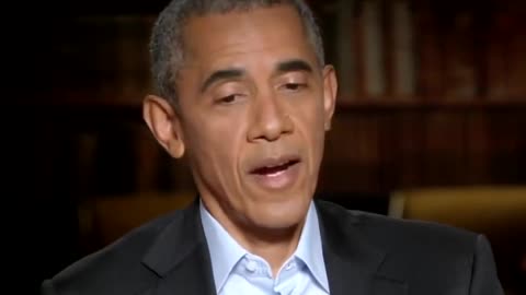 Barack Obama controls the teleprompter