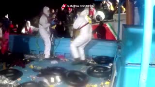 Italian coastguards rescue some 300 migrants at sea