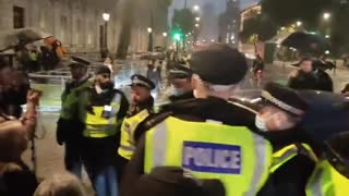 British Protestors Chant "Arrest Bill Gates" as the Prime Minister Invites Him for Dinner