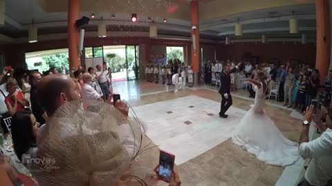 Surprise spanish dance in wedding day