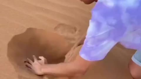 Man finds something amazing in the middle of the desert...