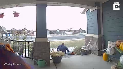 I HOPE NO ONE SAW THAT! MAN WAS CAUGHT ON HIS DOORBELL CAM SLIPPING ON THE FIRST STEP OF ICE