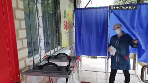 Lugansk, Ukraine (LPR): Citizens vote in referendum (Sept. 23, 2022)