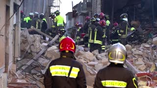 Several killed in Sicily building collapse