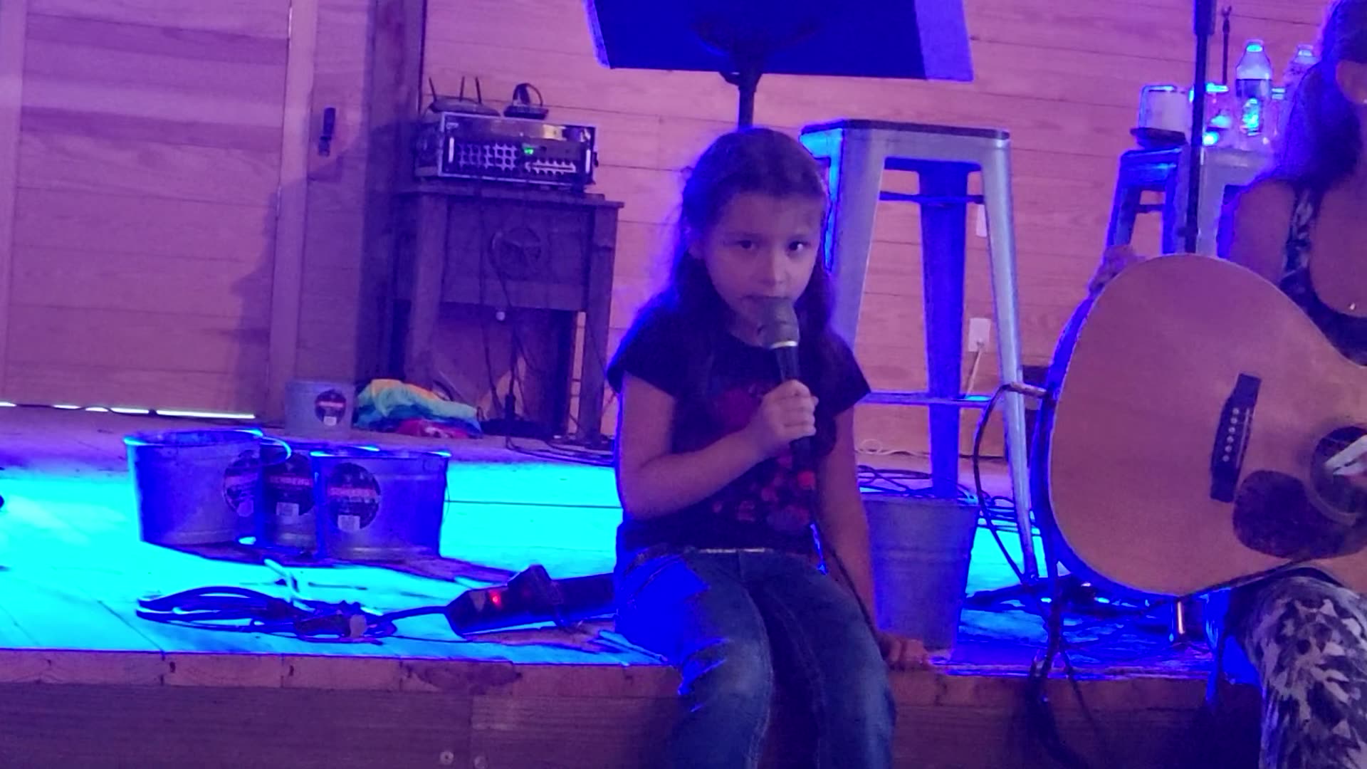 6-year-old-bella-and-jen-harris-singing-rescue-at-deep-roots