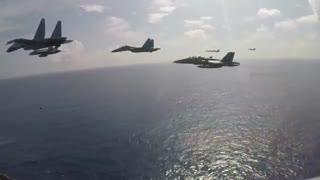 Flying With Friends:U.S Navy..
