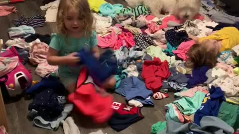 Twins Decide To Completely Empty Their Drawers