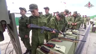 Mobilised reservists given military training