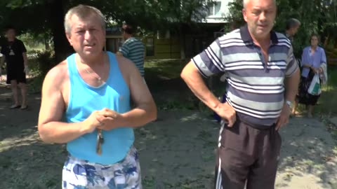 August 2014 - Brutal Ukrainian Shelling of Lugansk