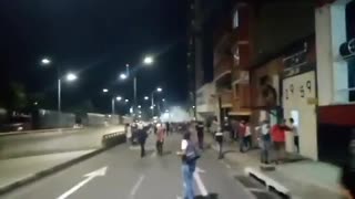 Hay disturbios en los alrededores de la UIS en la noche de este miércoles 2