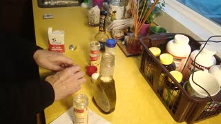 Making Oil & Vinegar Salad Dressing