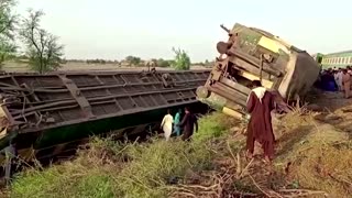 Train collision in Pakistan kills at least 30