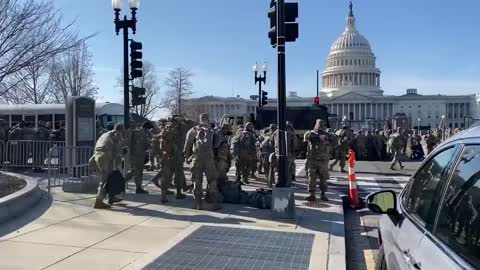 1000s of additional US National Guard just arrived at the US Capitol with gear.