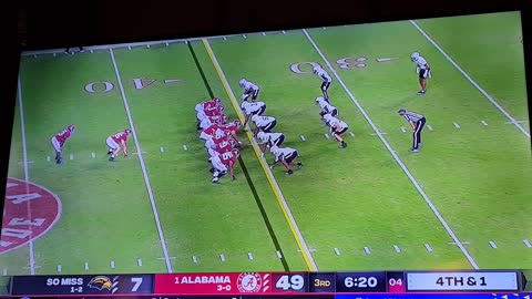 Alabama vs SO MISS YOUNG first int of 2021