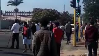 Durban community fights back against looters