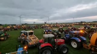 Dutch Farmers Protest With STUNNING Display