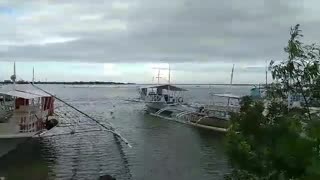 Pumpboat Fishermen Returning
