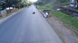 Motorcycle Overtaking Fail