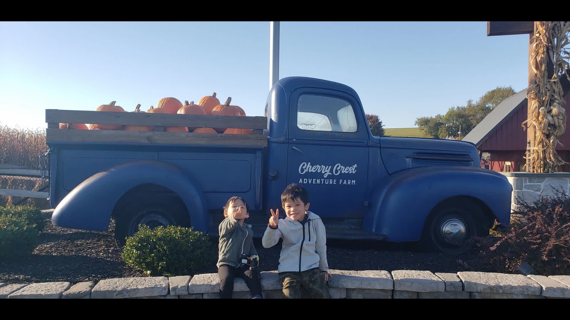 Our quick visit to Cherry Crest Farm