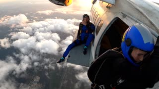 Skydiving in Russia