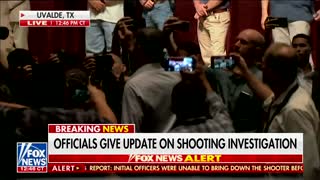 WATCH: Beto O’Rourke REMOVED from Gov Abbott Robb Elementary Shooting Press Conference