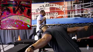 Boxing Virtual reality with gloves ad glasses